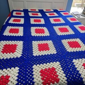 Vintage “Roseanne” Crochet Granny Square Multicolor Afghan Throw Blanket 105x65